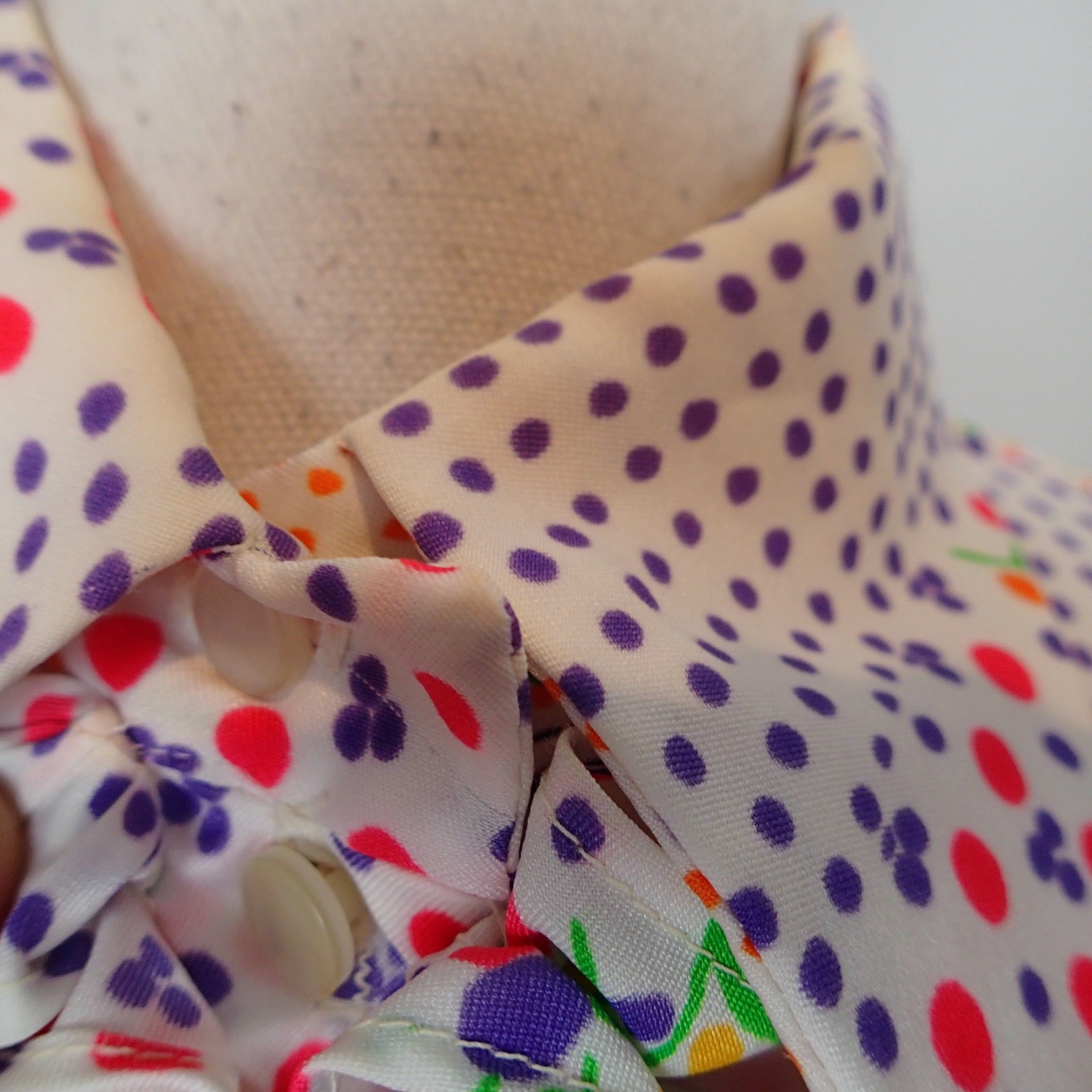 1960’ Button Up Blouse .vtg floral Terry Chicago Brand ruffle shirt top sz L?