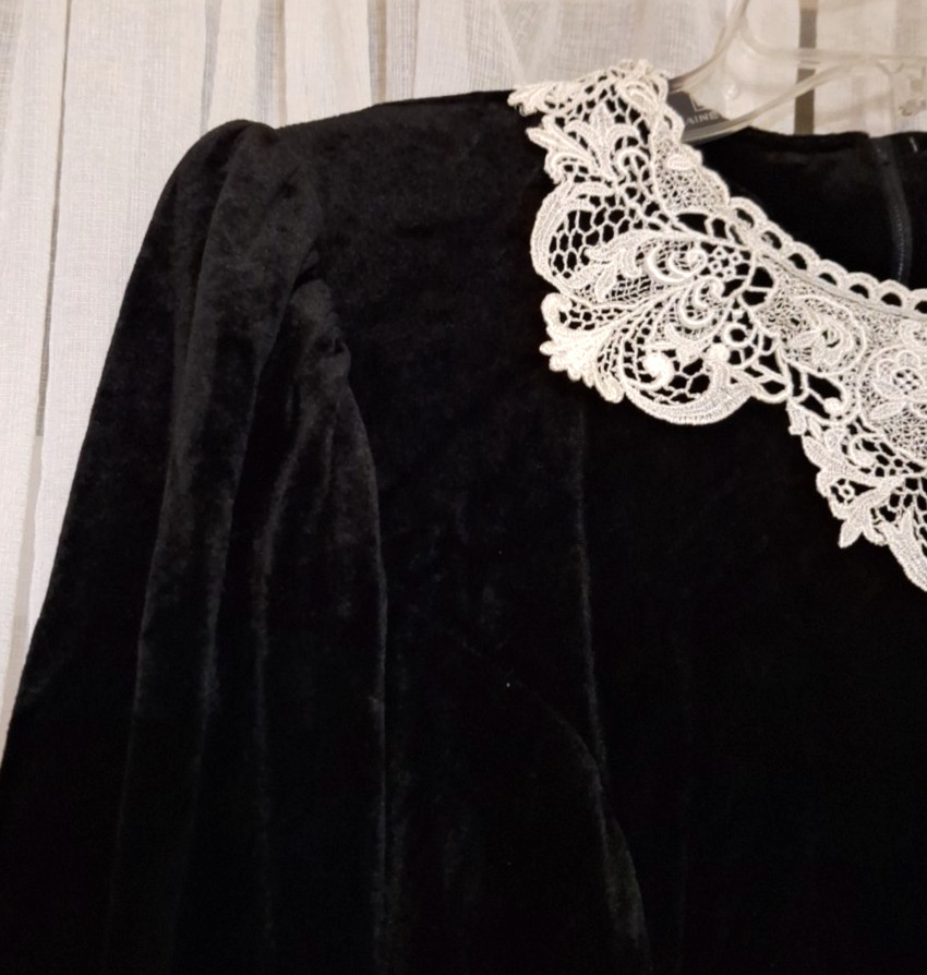 Impromptu Black Velvet Dress Long Sleeve Peplum Waist Lace Collar Victorian Sz 8