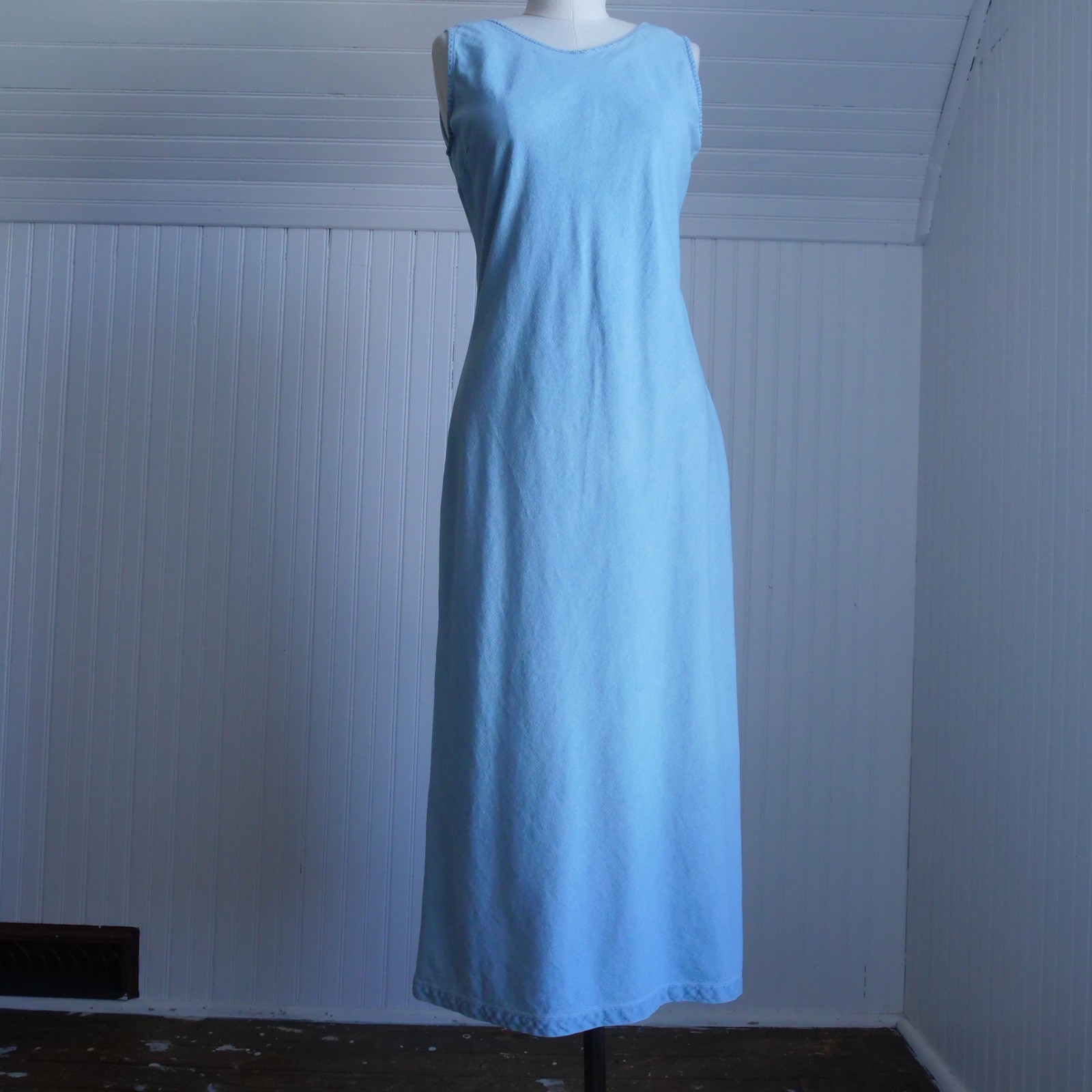 Sweet vintage 1990s Sarah Elizabeth bias cut chambray midi dress