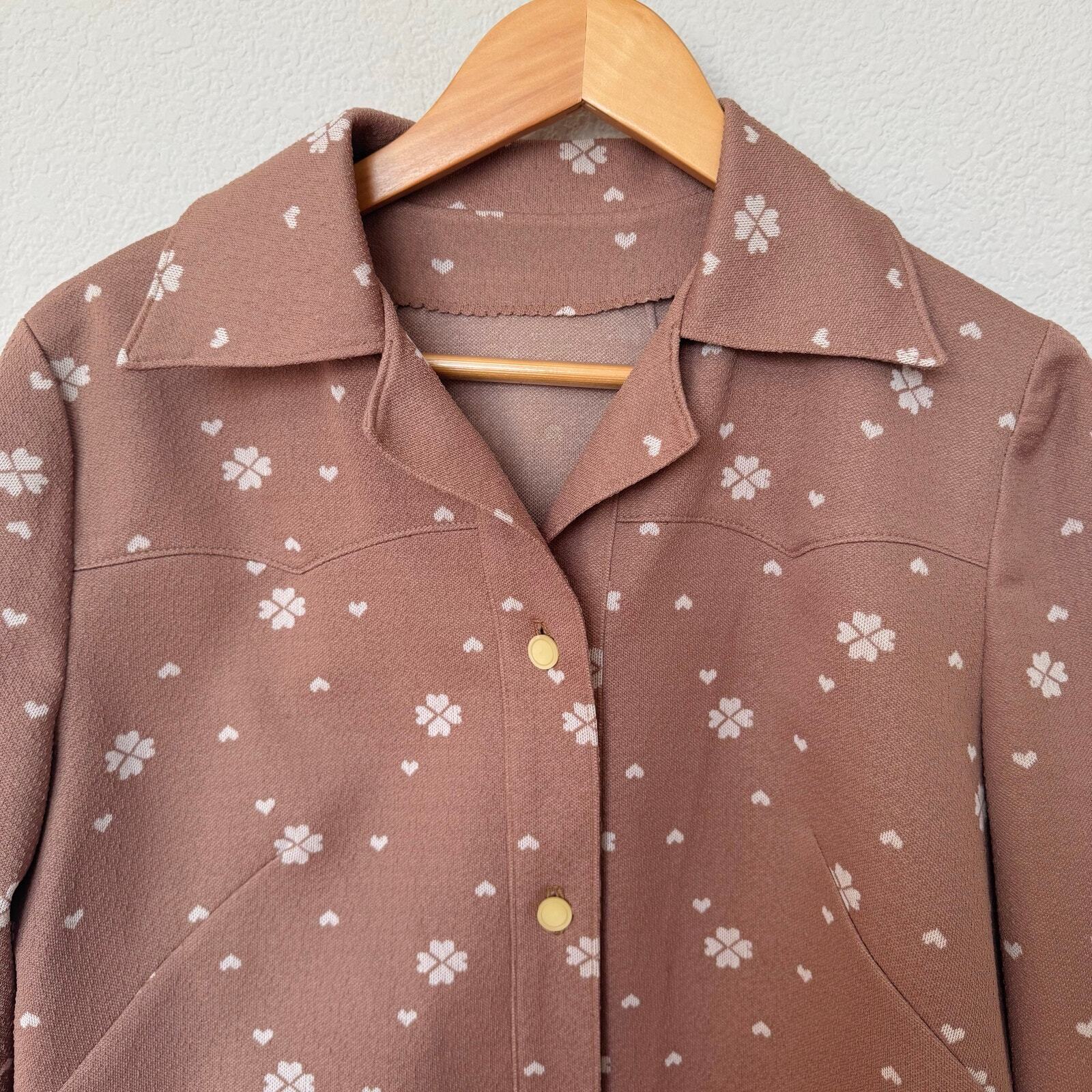 Vintage 70s heart clover taupe shirt jacket double knit poly big pockets sz M-L