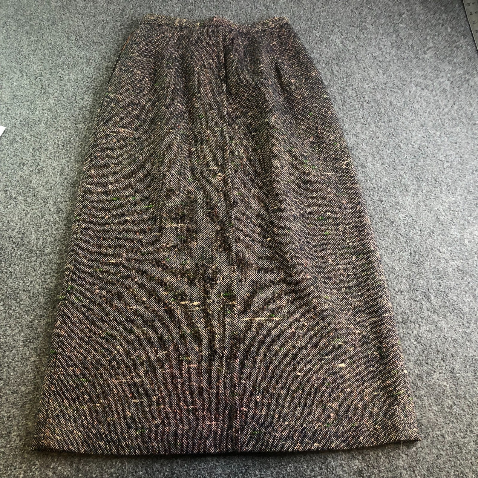 True Vintage 60s Nelly de Grab Skirt 26 Brown Wool Tweed Speckle 50s 70s Pockets