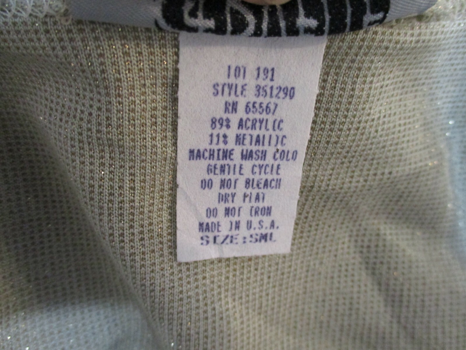 90’s Cervelle Sparkly Metallic Sweater Size Small Made in USA Light Gold