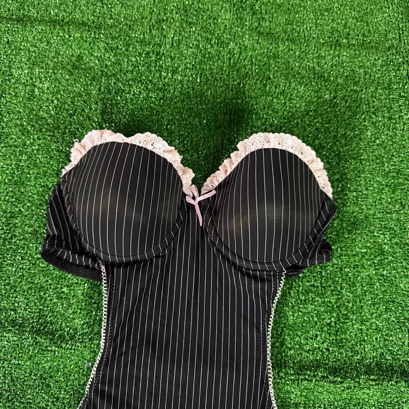 Vintage Y2K Jolie Intimates Teddy Black Pink Pinstripe Heart Cutout Underwire L