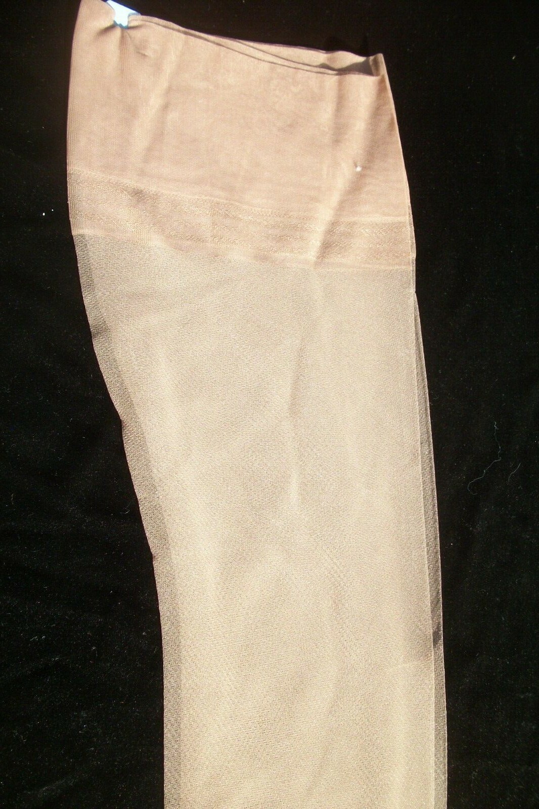 Vintage Stockings Alba Micro Mesh Seamless 15 Denier Nylon 10A Beige