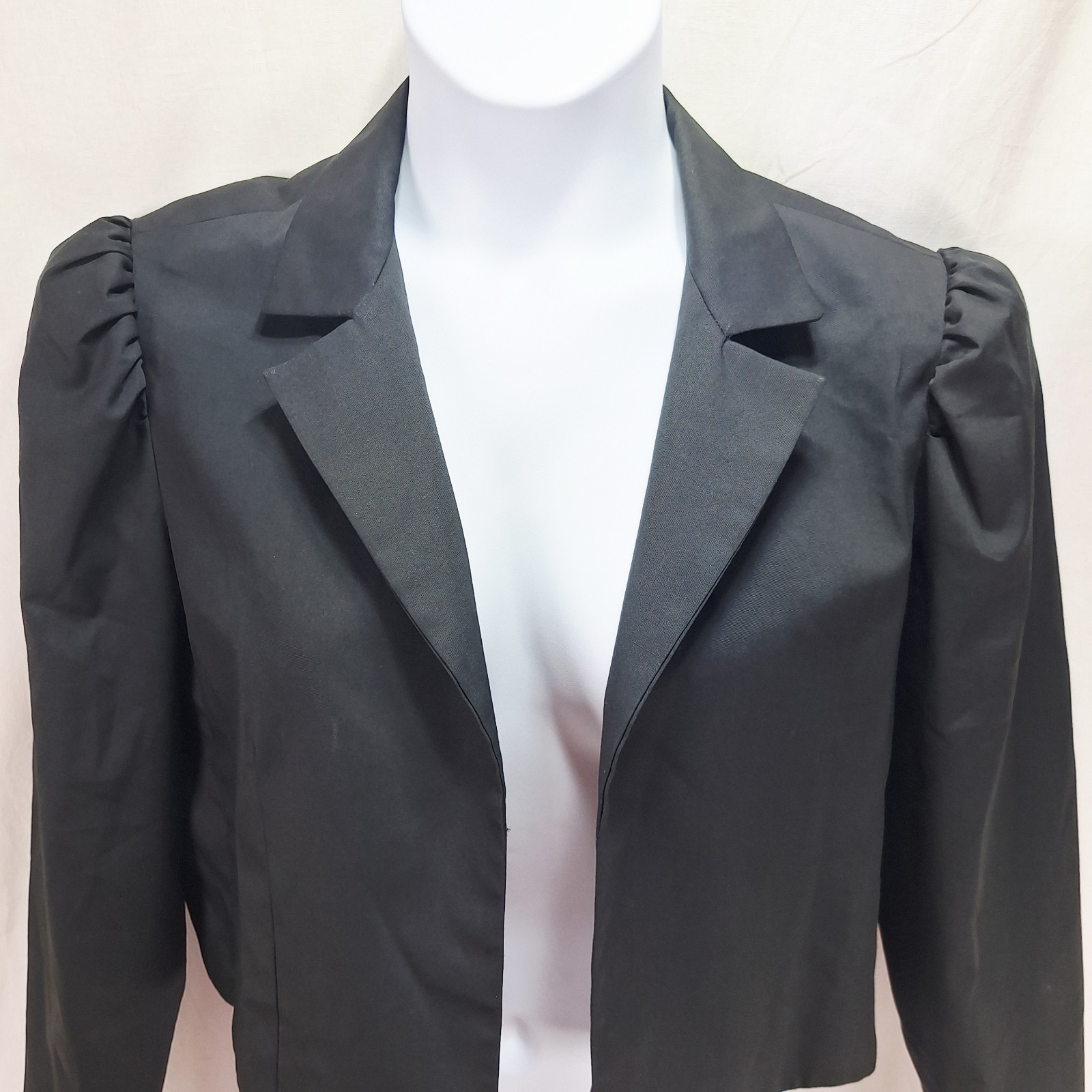Vintage Neiman Marcus NR1 By NED GOULD Black Short Jacket Size 14 Long Sleeves