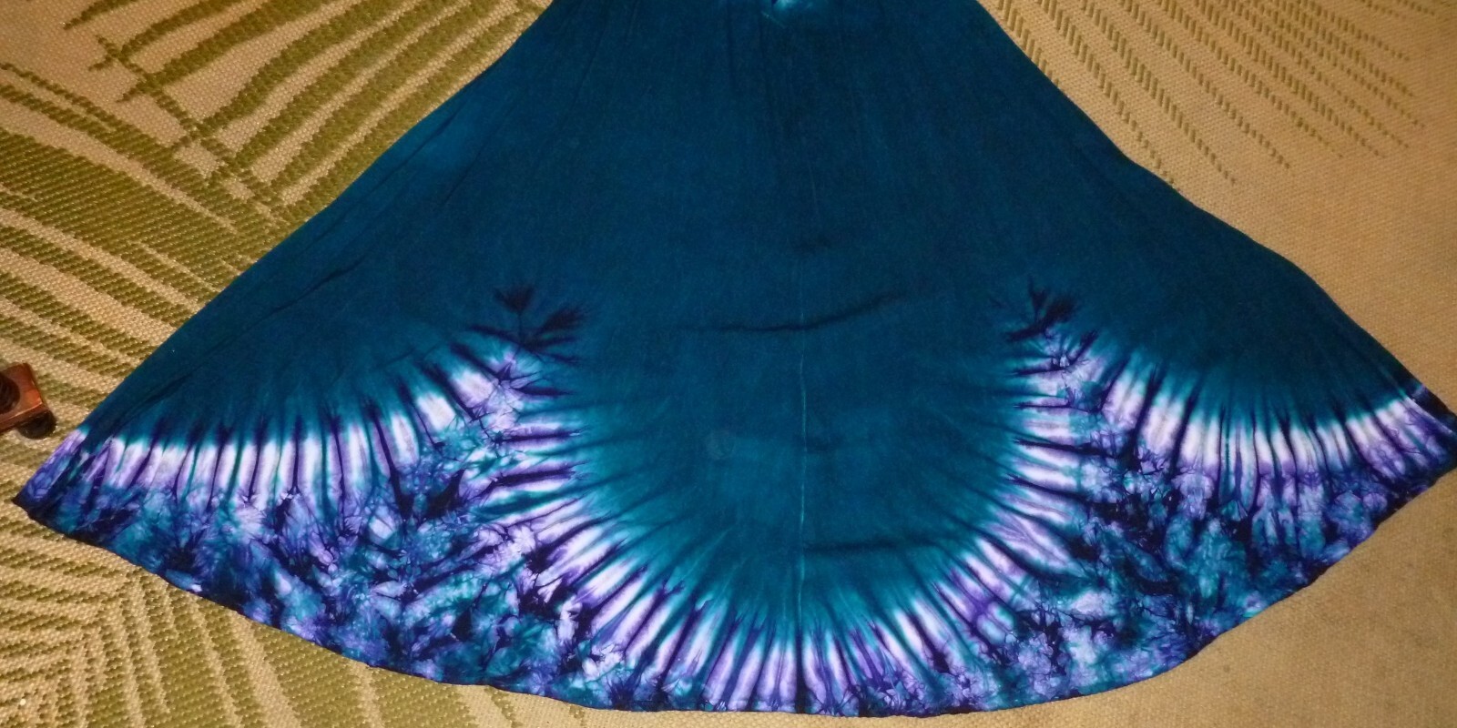Vintage „Sew It Seams” TIE DYED LONG DRESS Size M, Bust=36″ Purple, Teal, White