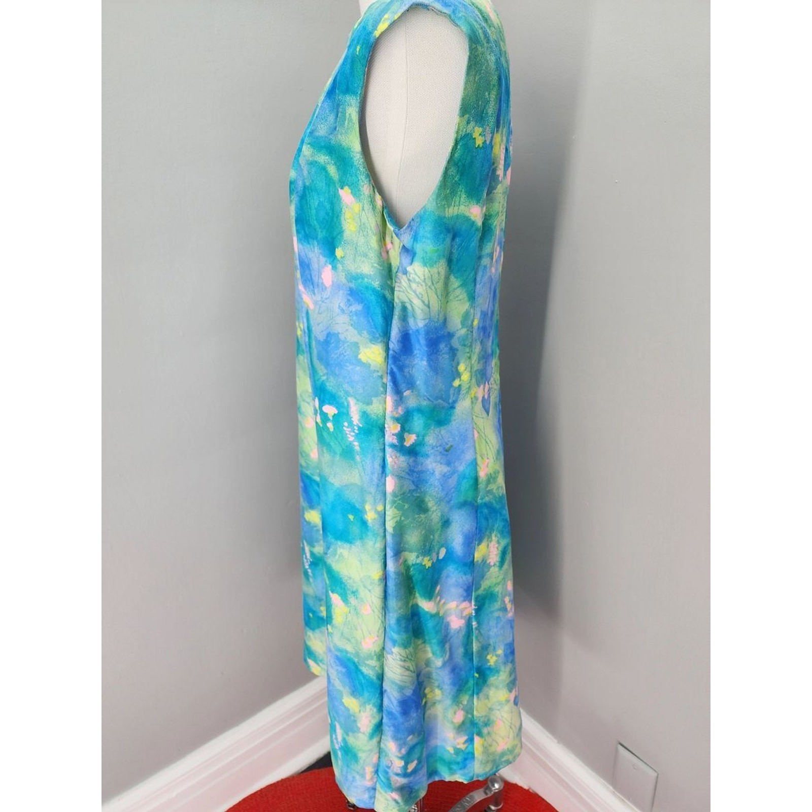 60s Peck & Peck Watercolor Floral Sheath Dress, Cutout Neckline Shift Dress – XL