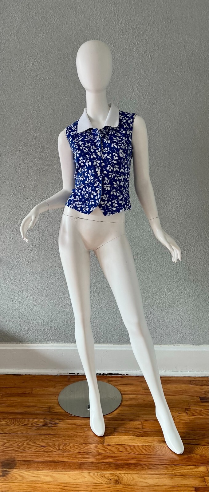 Vintage Blue Floral Pearl Button Down Sleeveless Pin Up Crop Blouse Top S/M