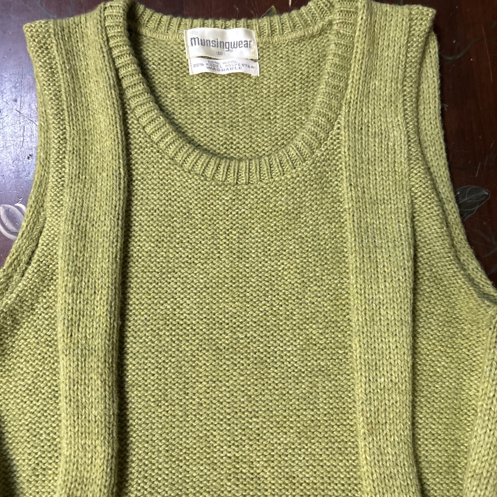 Vintage Munsingwear Sweater Vest Belted , Green, Wool/poly Blend Sz 16