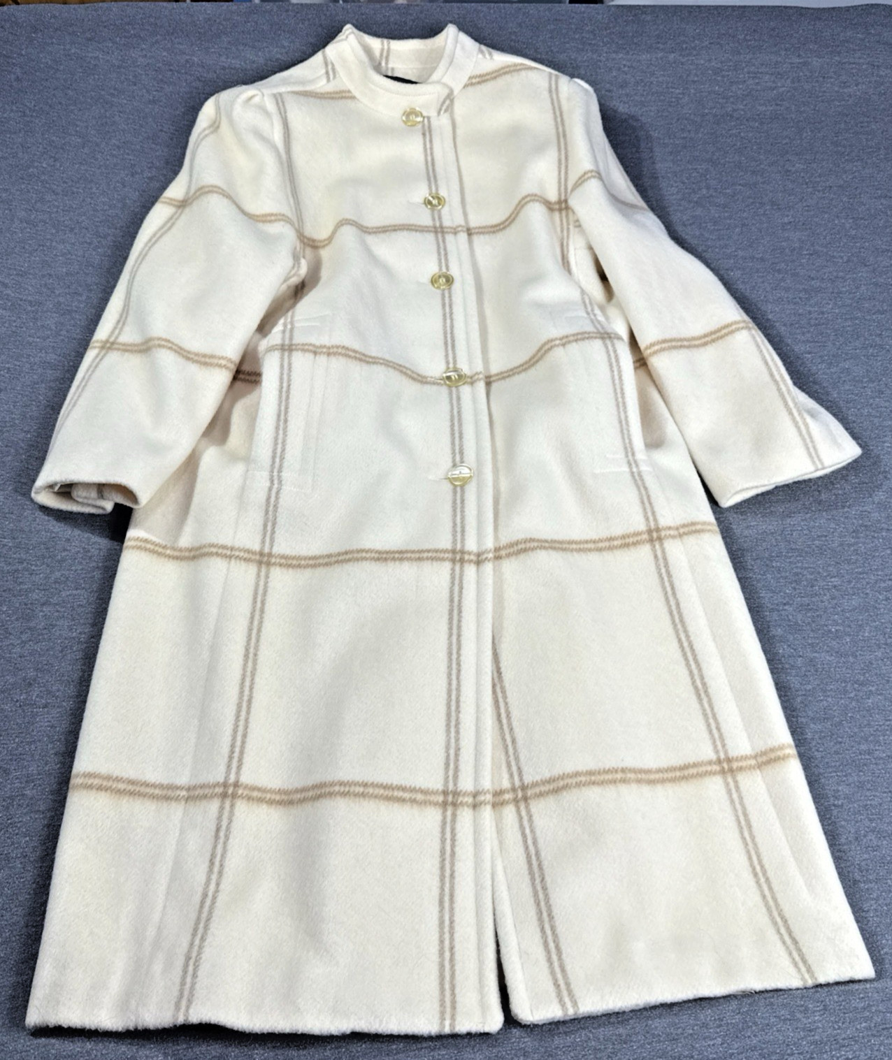Vintage Aldorna Petite Wool Blend Coat 70% Wool 30% Nylon Made USA – Cream Plaid