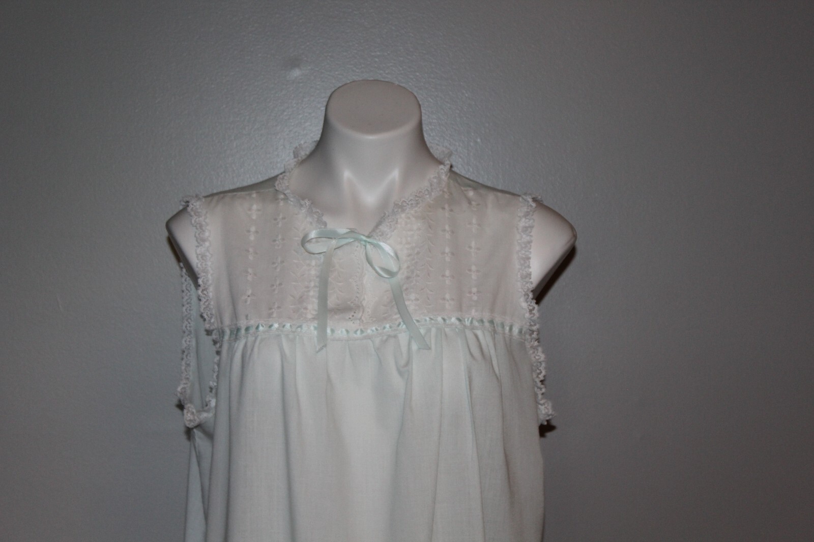 Vintage Sears Light Mint Green Peignoir Set size Medium