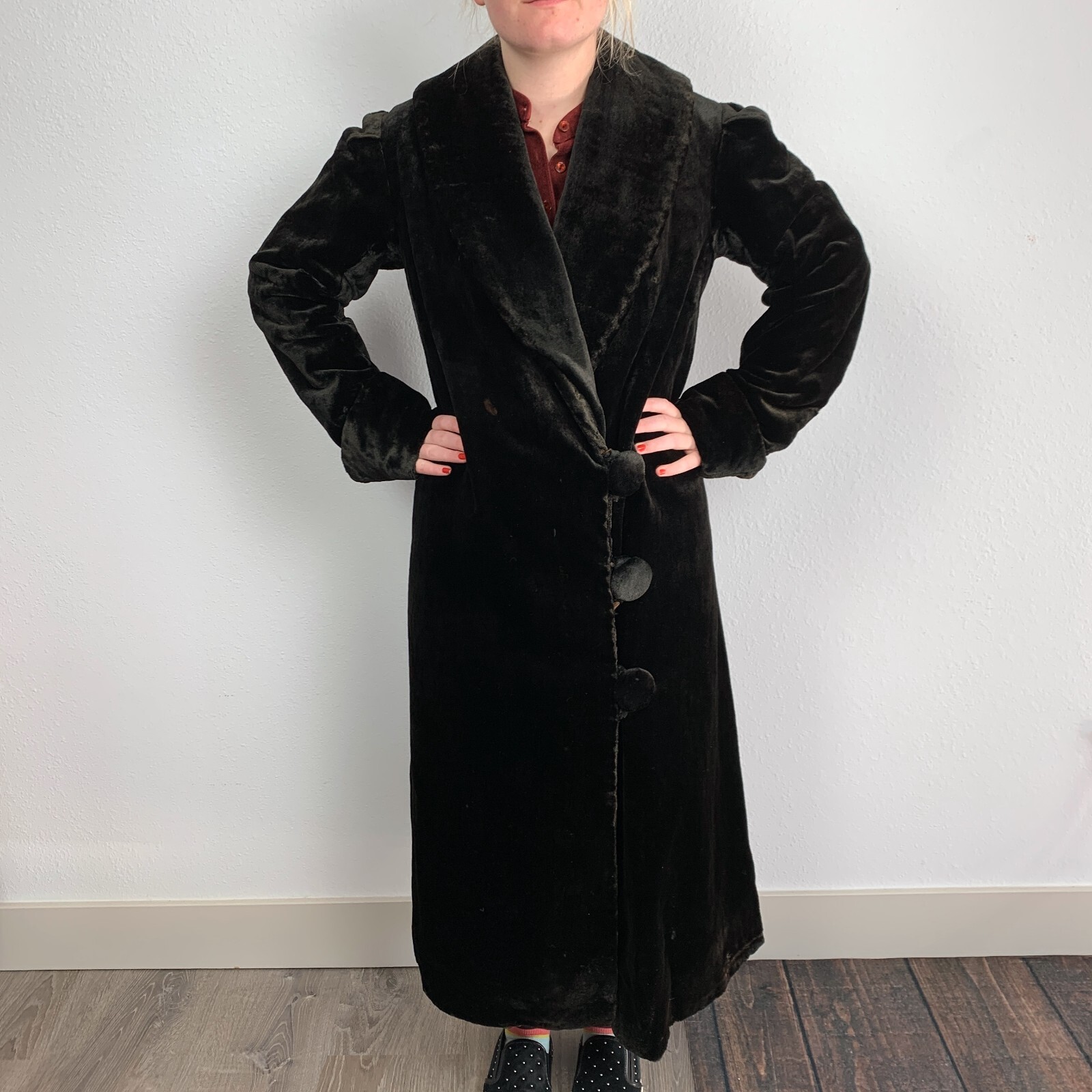 Marshall Field Company Chicago 1920s Black Long Velvet Coat Overcoat S/M