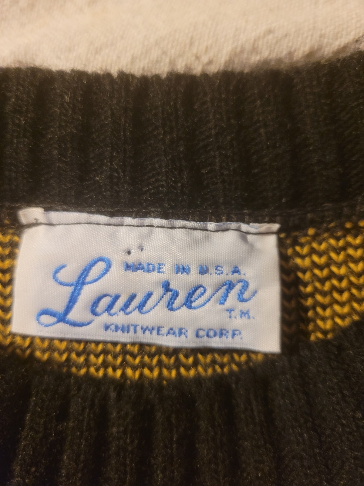 Vintage Black And Yellow Lauren Knitwear Corp. Pullover Knit Sweater