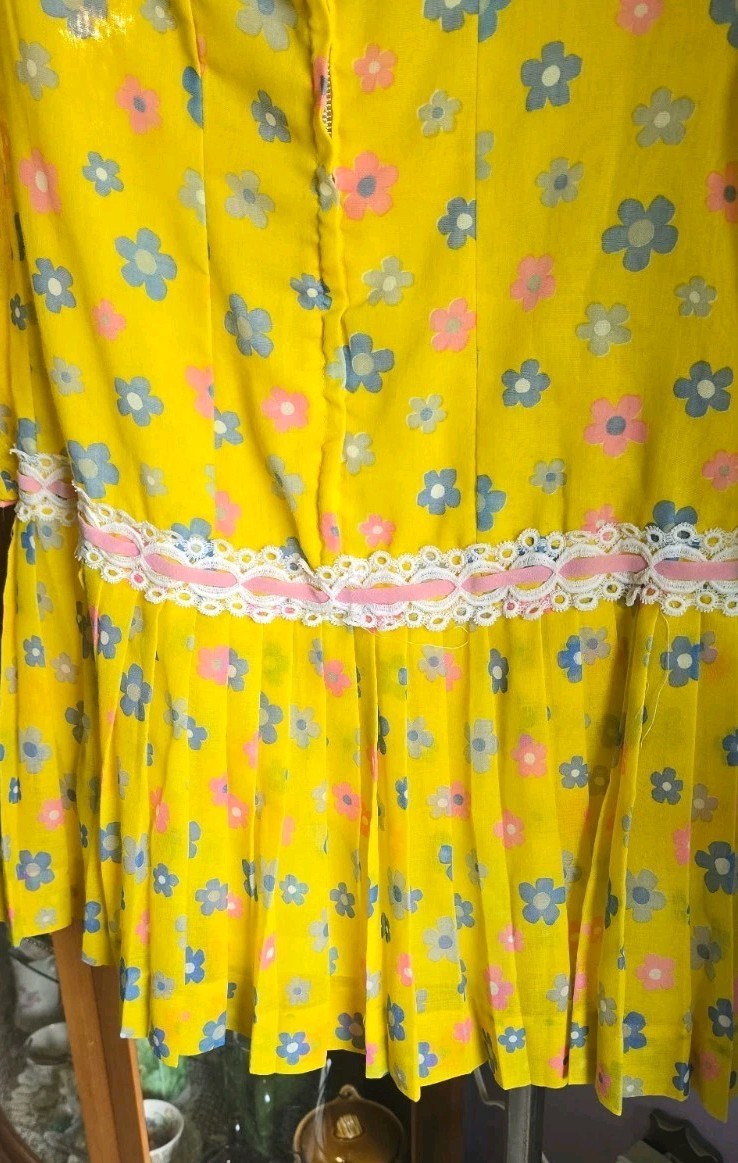 VTG 70s STYLED BY THAT GIRL Yellow Chiffon Floral Drop Waist Dress Size 4 S
