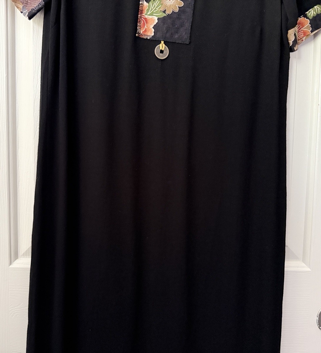 vintage 90s naturally petite honolulu size S black short sleeve midi dress