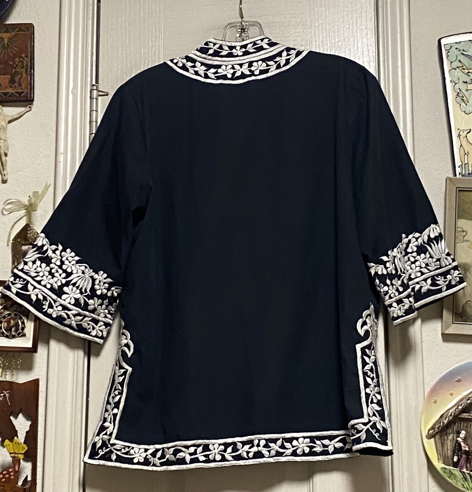 Chuchi By Amtops International, Inc Vintage 1970’s Embroidered Kaftan M Top