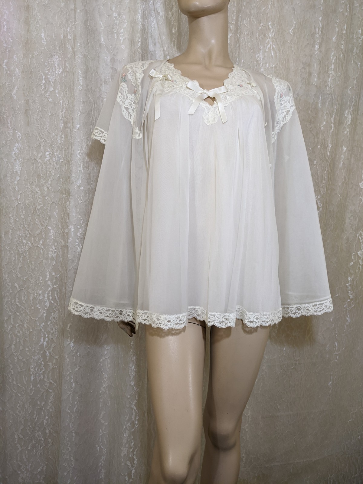 Vintage Shadowline Ivory Chiffon Lace Babydoll Nightgown Peignoir Robe Set PS