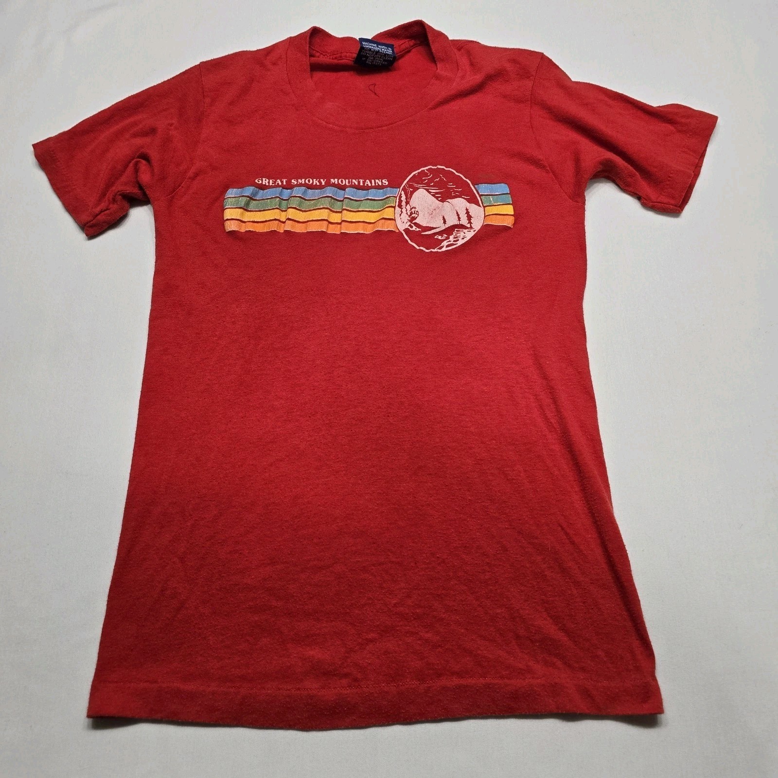 Vintage 80’s Sneakers Brand Great Smoky Mountains Souvenir Rainbow T-shirt Tee
