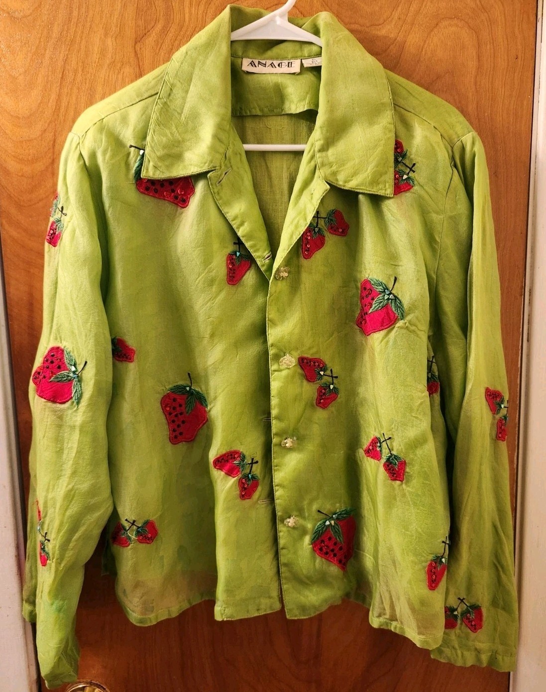 Vintage Anage 100% Silk Embroidered beaded Strawberries Shirt Size XL FLAWS