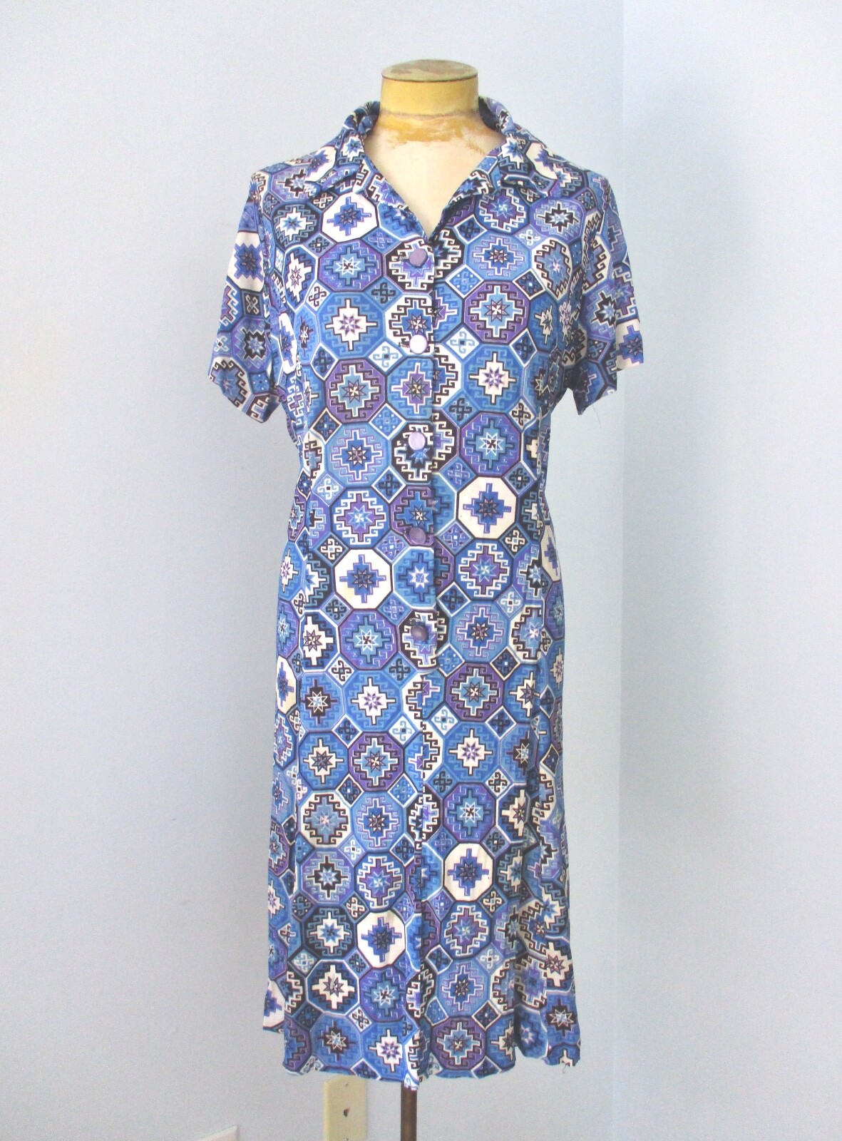 Vtg 60s 70s silky poly knit blue purple mosaic star button sheath day dress L/XL