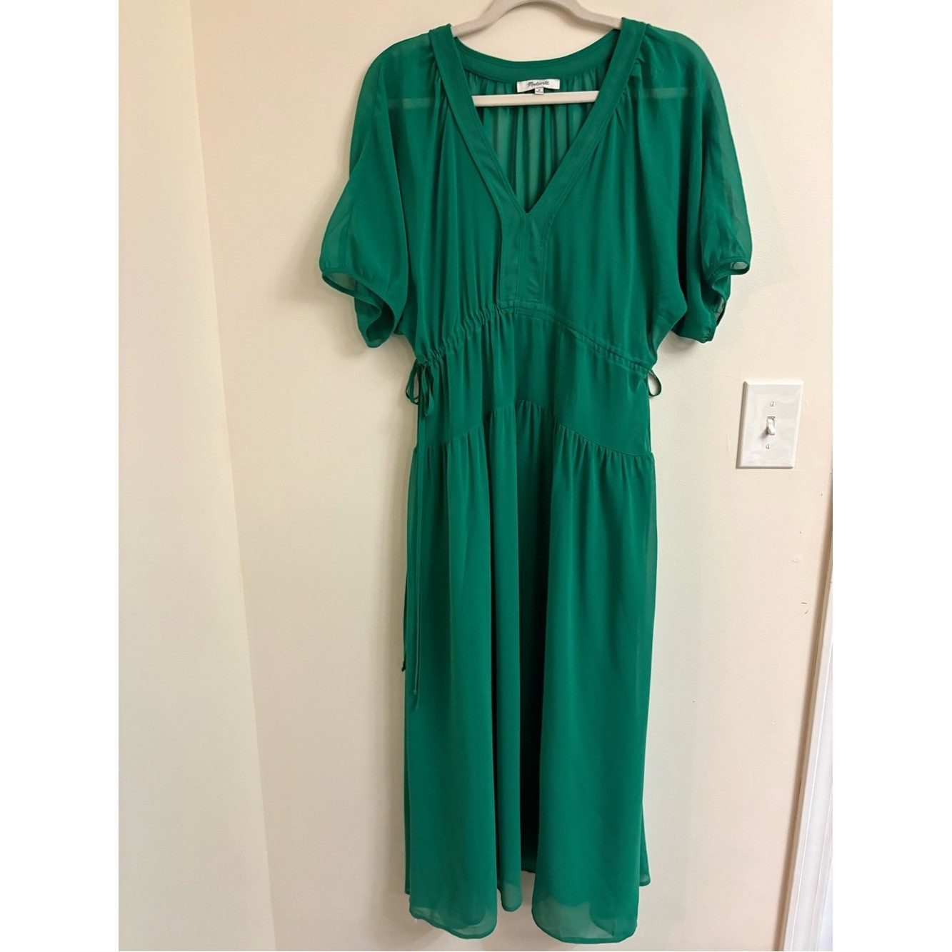 Madewell Sheer V-Neck Dolman Sleeve Maxi Dress medium Verdant Green flowy femini