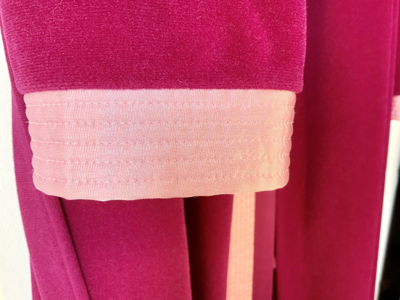 VANITY FAIR LONG FLEECE ROBE HOUSE COAT SZ 12 Fuscia Plum Side Pockets Tie Belt