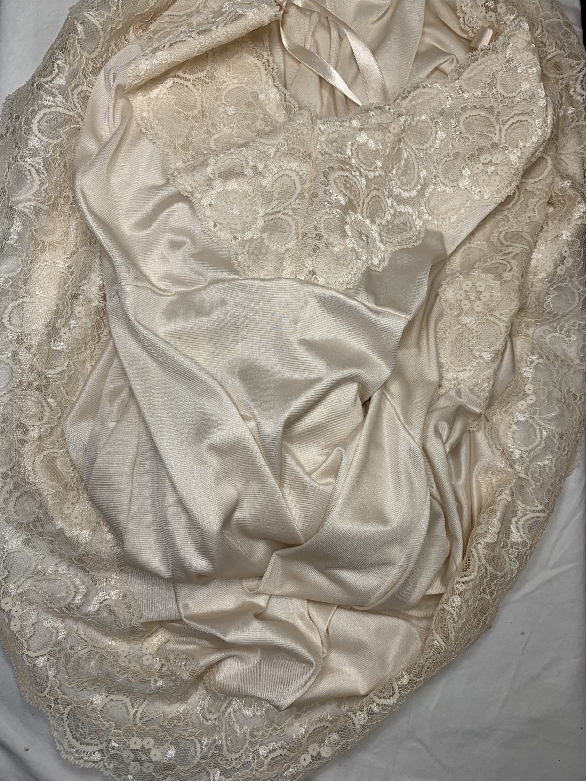 Vintage Dixie Belle Slip Dress 42 XL Silkie Smooth Femme Chantilly Lace #4514