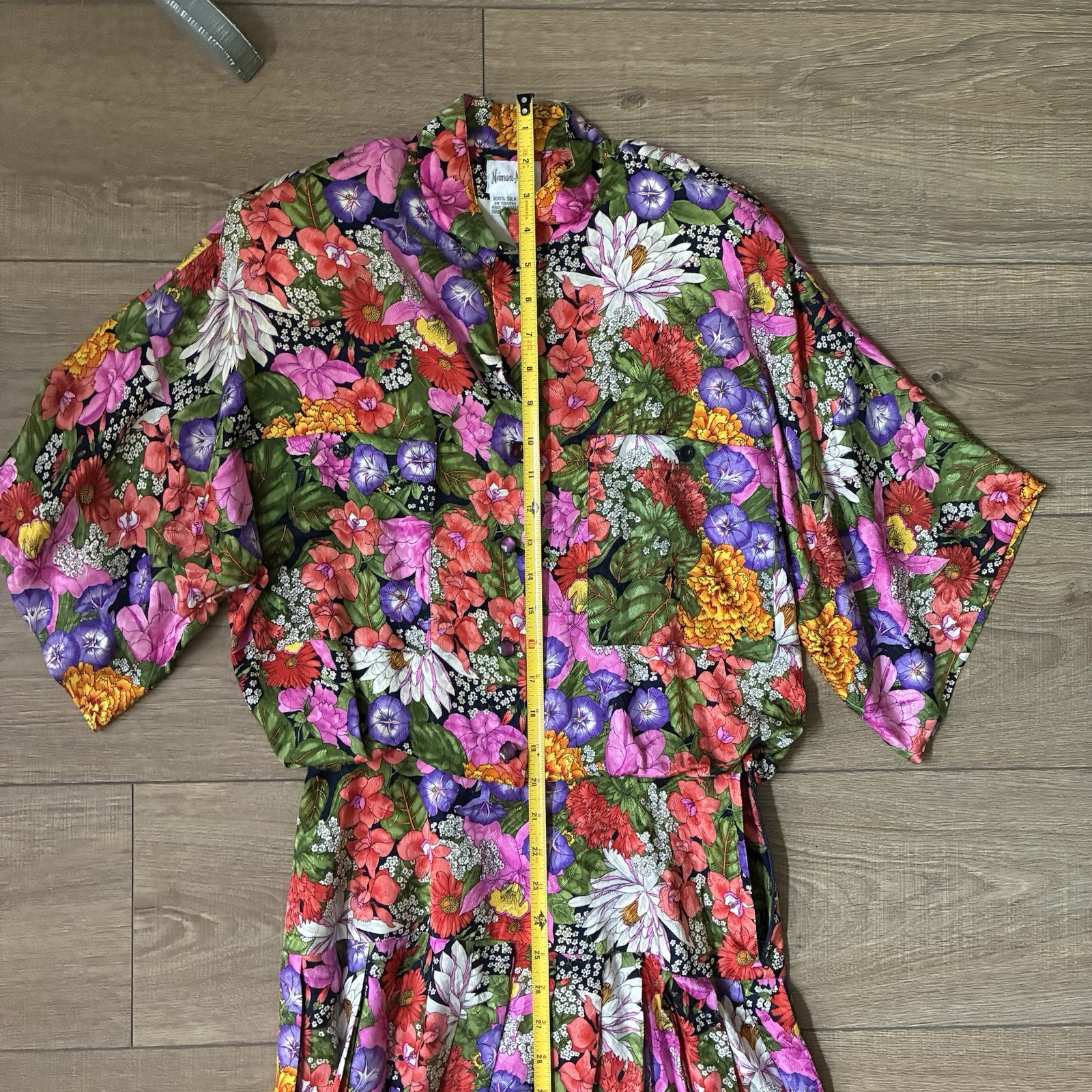 VTG Neiman Marcus 100% silk flowery maxi pleated dress, 6 runs small