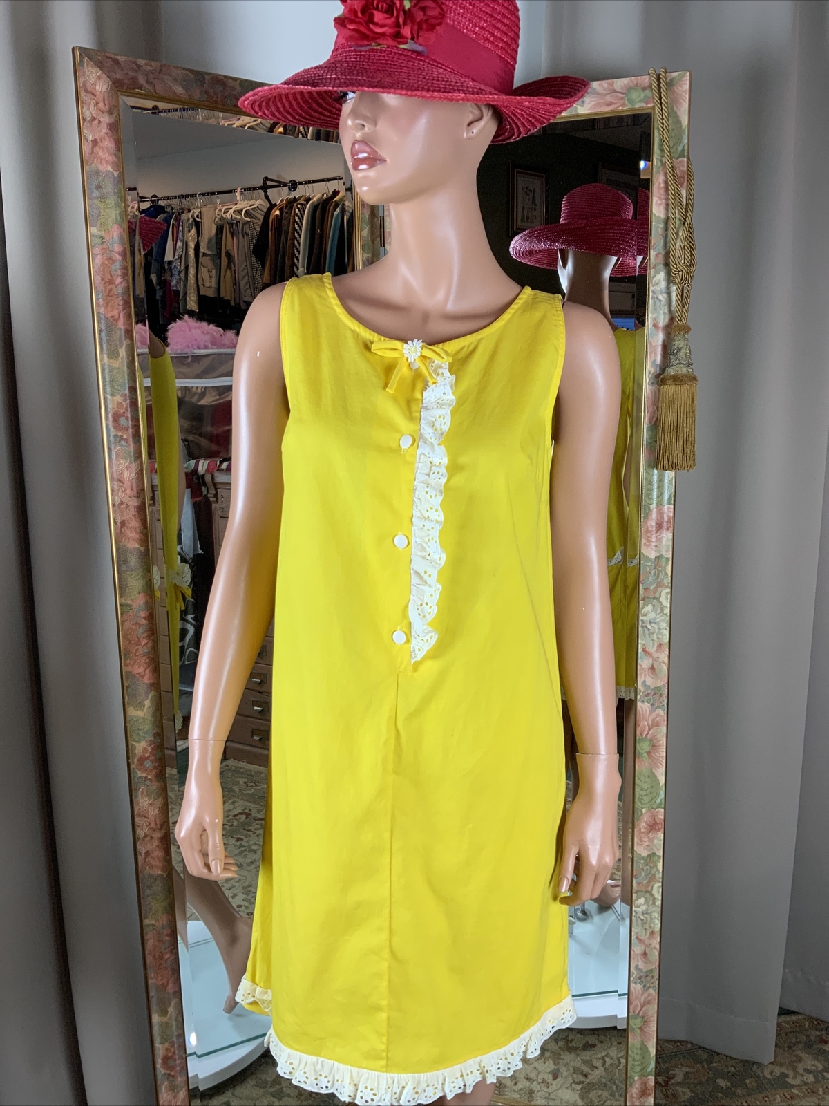 Vintage 1970’s Yellow Shift Dress By Go-In’s Danville Sz S Back Pocket Daisy