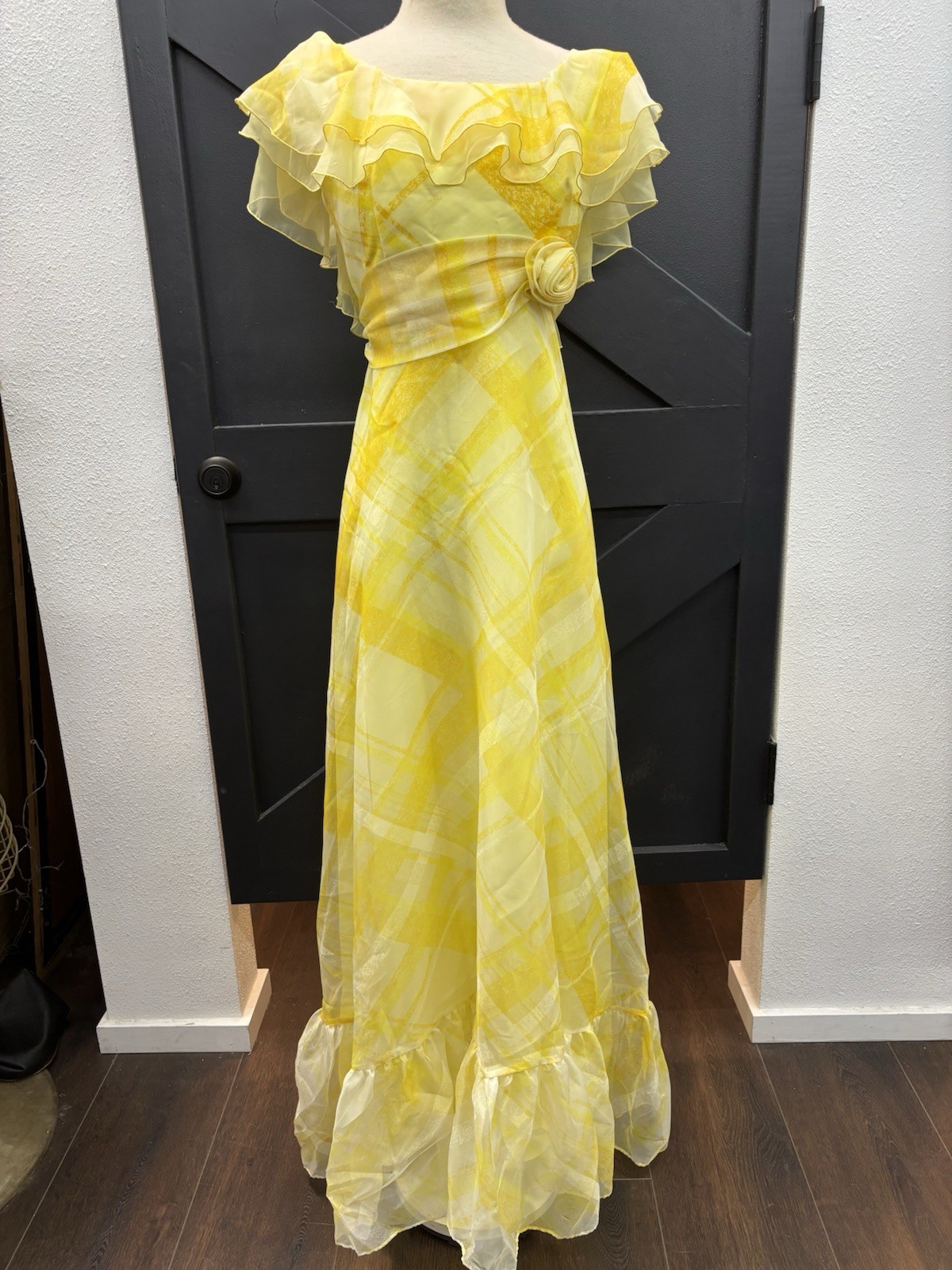 1970s Yellow Plaid Ruffled Floral Party Maxi Dress Gown Summer Spring ILGWU VTG