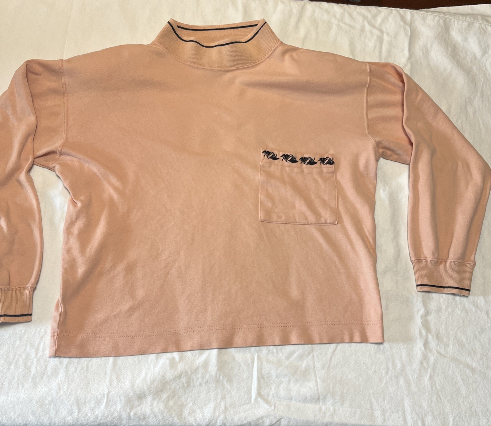 Vintage 80’s Cropped Long Sleeve Size L pocket hook and loop shoulder pads