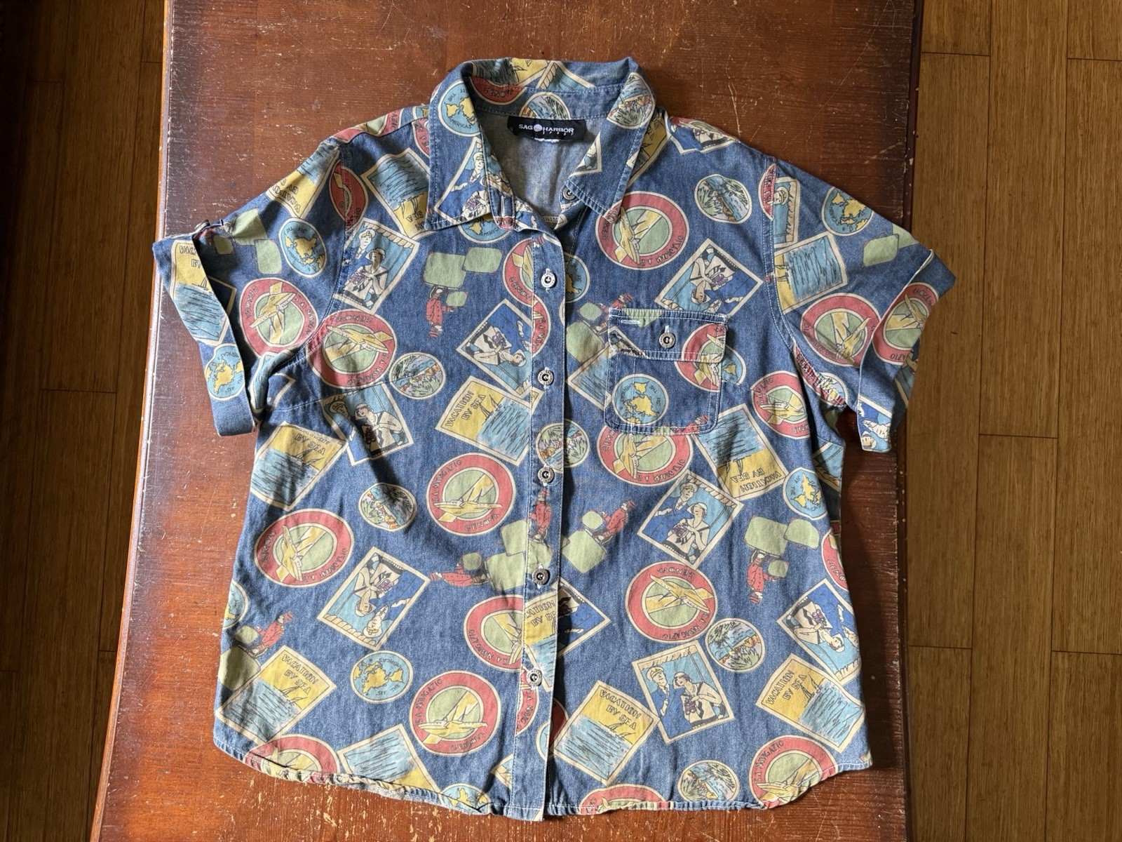 VTG Sag Harbor Sport Travel Postcard Stamp Denim Shirt Short Sleeve Button-Up