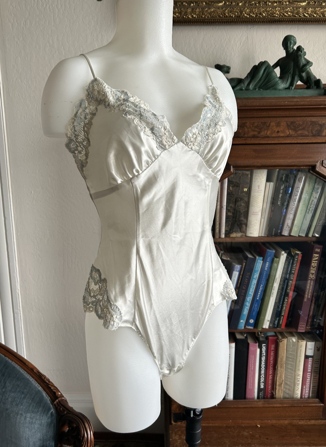 Vintage Y2K Victoria’s Secret Pearly White Satin and Lace Teddy Lingerie S/M