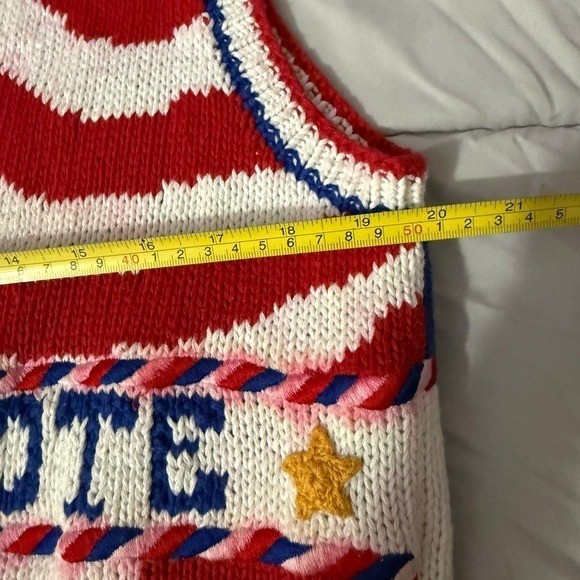 FLAWED PLEASE READ – RARE BELLE POINTE VOTE REPUBLICAN DEMOCRAT SWEATER VEST LG