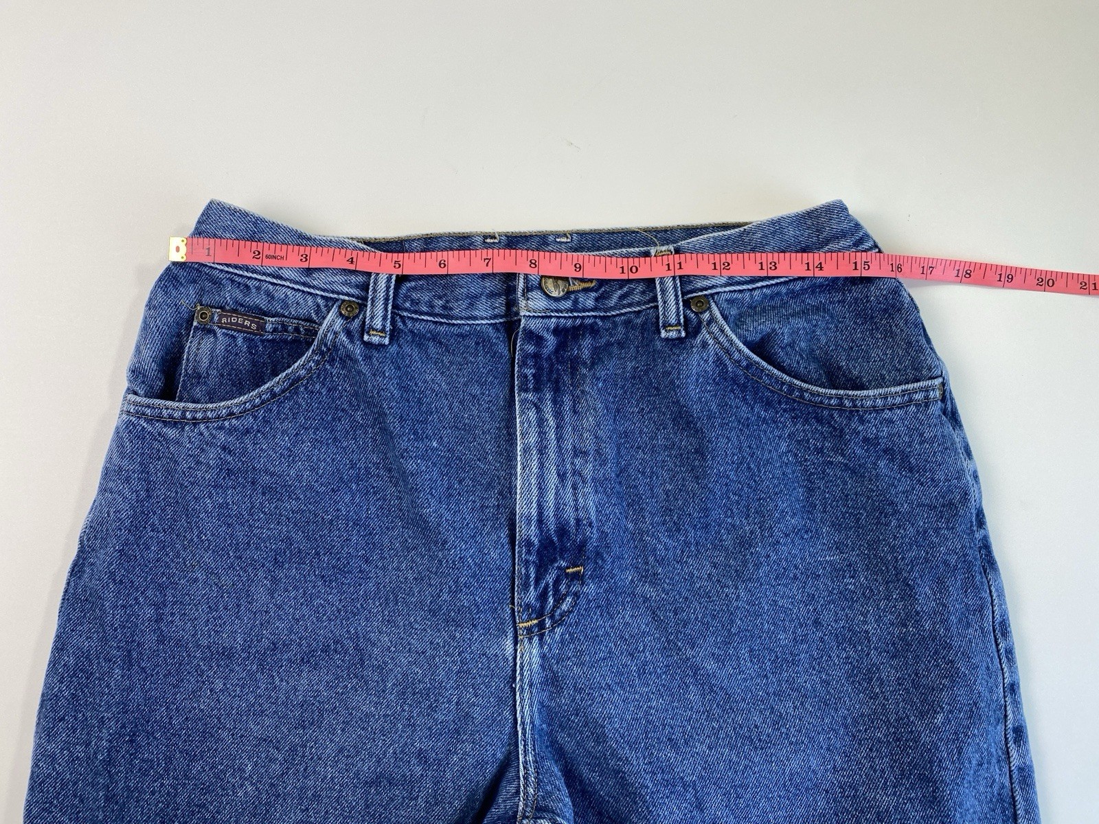 Vintage RIDERS women’s high-waisted 100% cotton blue denim jeans SIZE: 14M