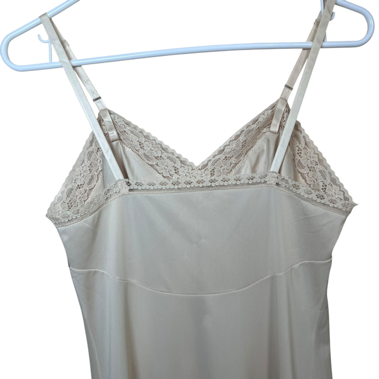 Vintage 1970s Vanity Fair Full Slip Ivory Silky Lace Lingerie Gown USA Size 32 L