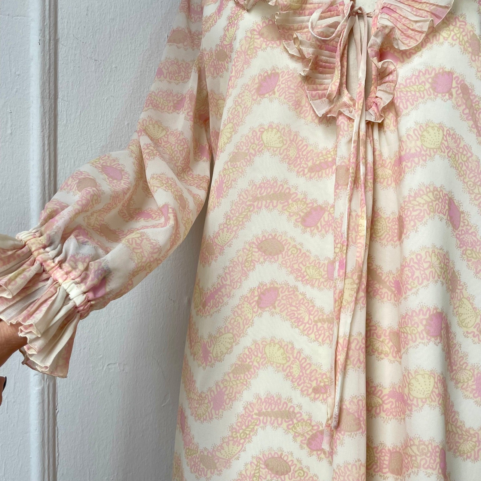 VTG Zandra Rhodes LingerieRuffle NightGown Shear Maxi Lounge 70s 80s Seashell