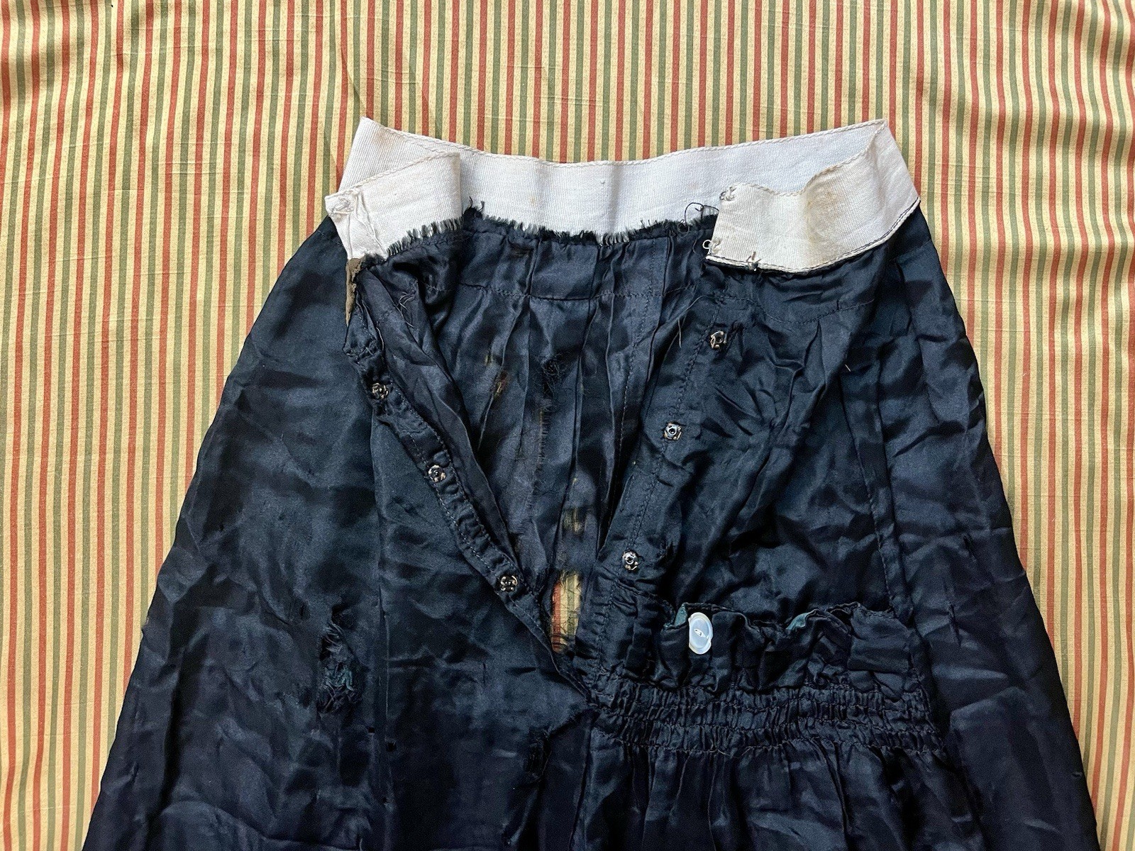 Antique Edwardian Silk Skirt Black High Waist Snap Closure As Is Fair