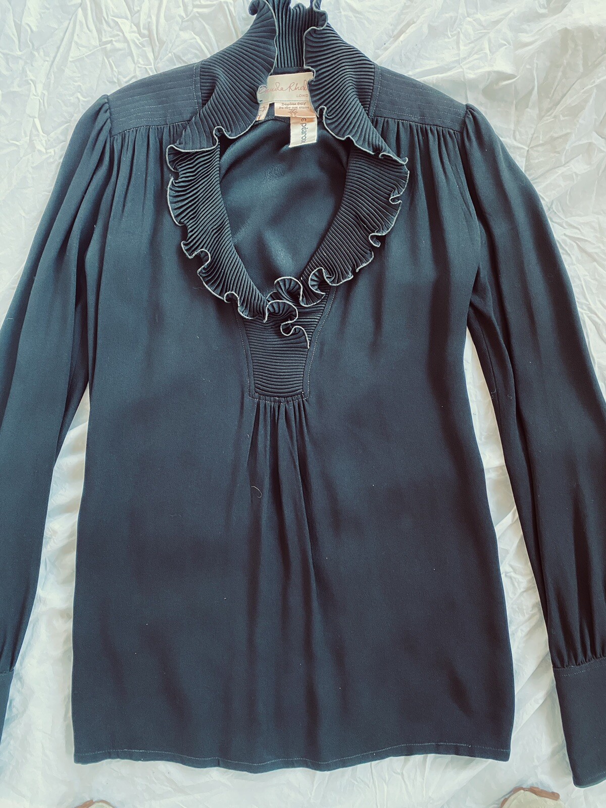 Zandra Rhodes Vintage 1970s Squiggle Ruffle Pleated Collar