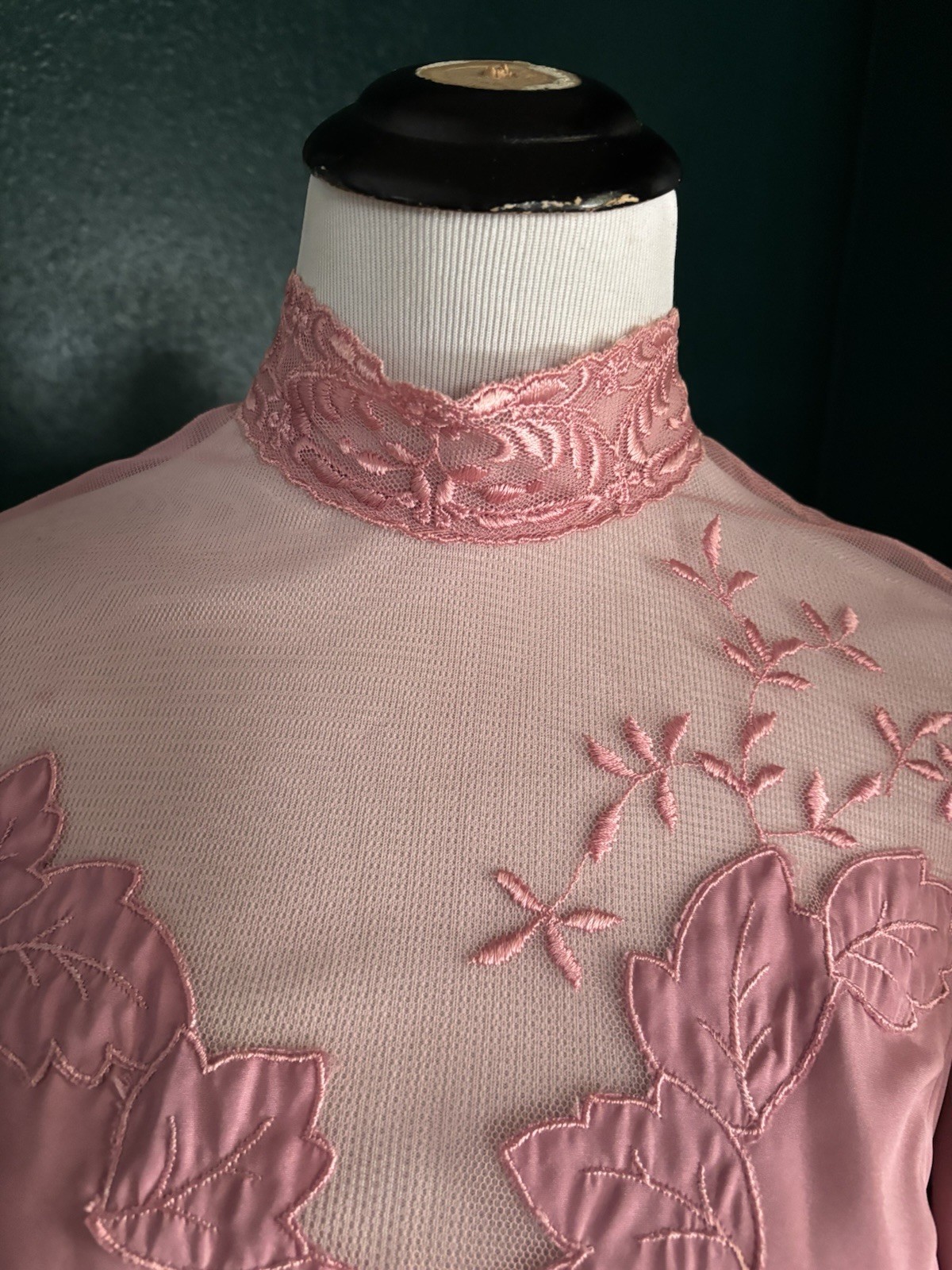 1980 Vintage Rose Lace High Neck Ruffle Sleeve Dress Knee Length L/XL
