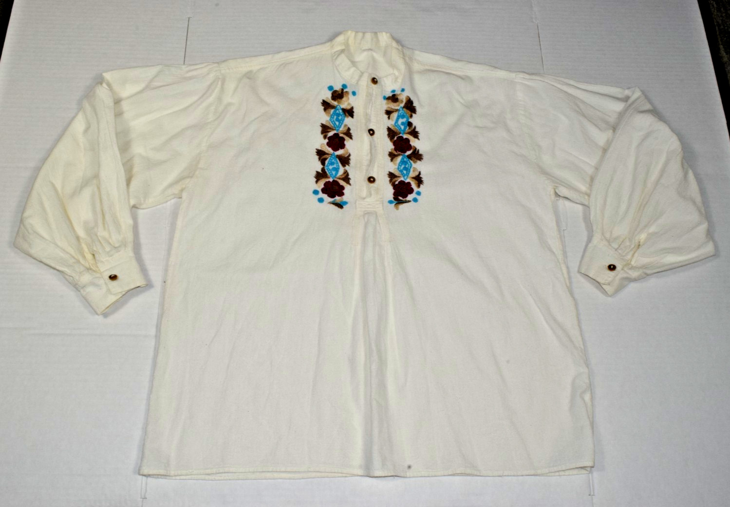 VTG Embroidered Tunic Shirt Size 44 Ivory Cotton Peasant 3 Button 70s 80s 90s