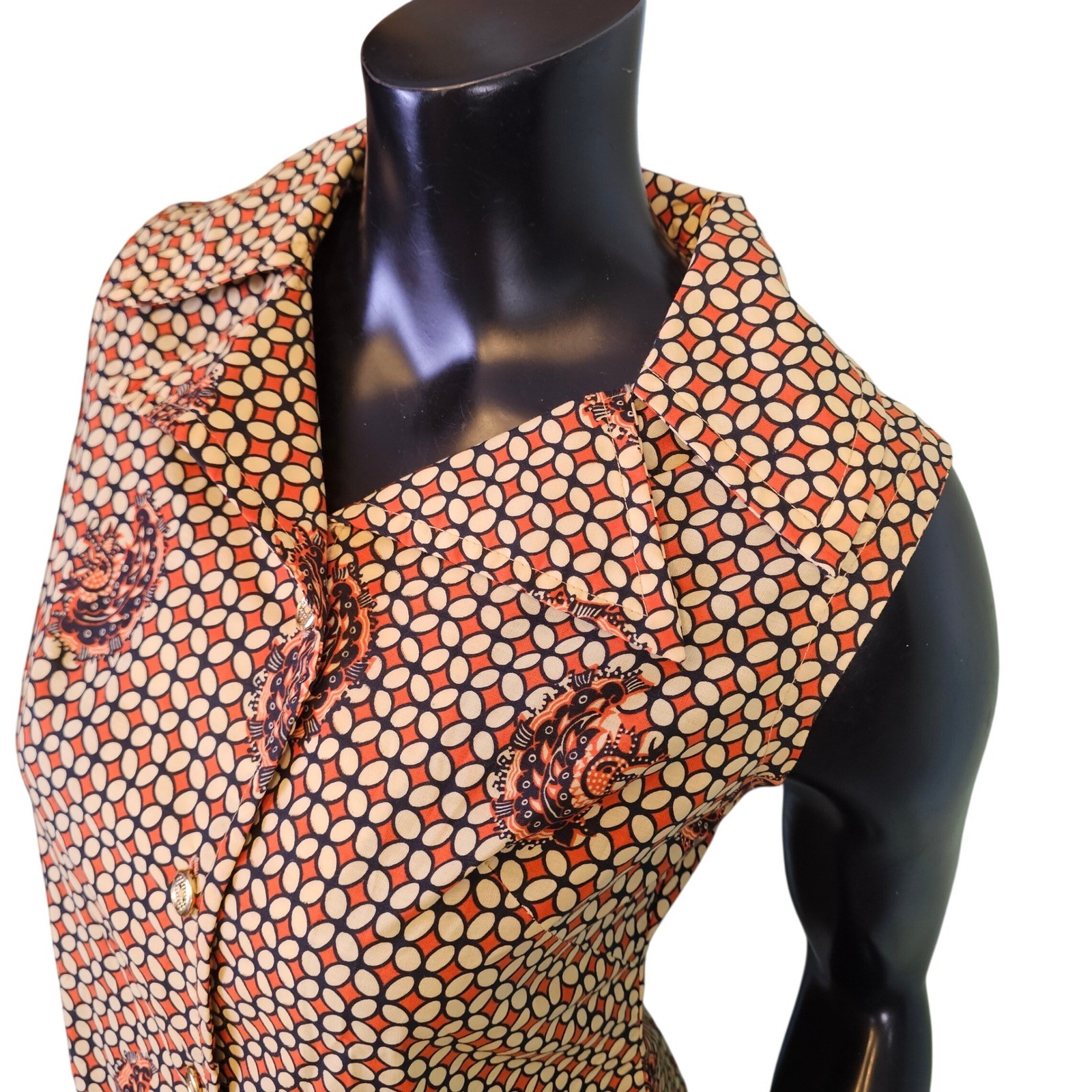Vintage 60s Mandarin Hong Kong Batik Print Sleeveless Aline Mod Shift Dress