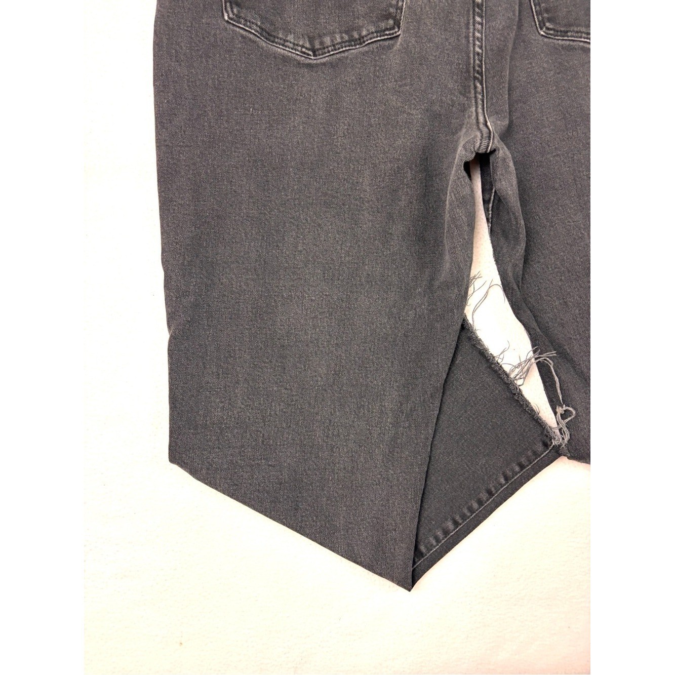 Madewell The Perfect Vintage Jean Fade Black Charcoal Gray Distress Raw Hem (32)
