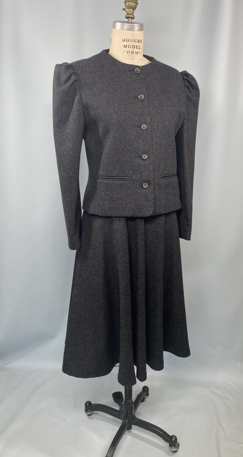 Vintage Women’s Skirt Suit SIZE 12 MEDIUM JACK WINTER classic wool 70s 80s