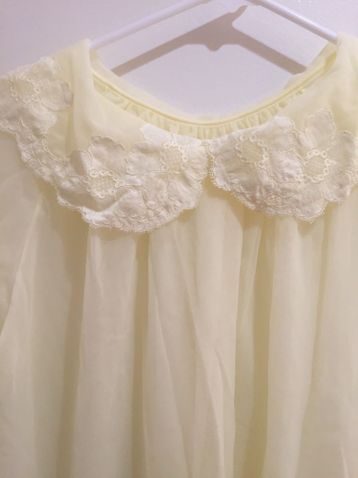 Petite Shadowline Yellow Short Robe Sheer Lace Lingerie Fits S M Vintage 1960s