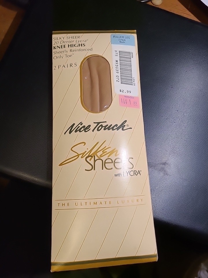 Vintage Nice Touch Silken Sheers Lycra KNEE HIGHS Fuller Leg Nude 2 Pairs USA
