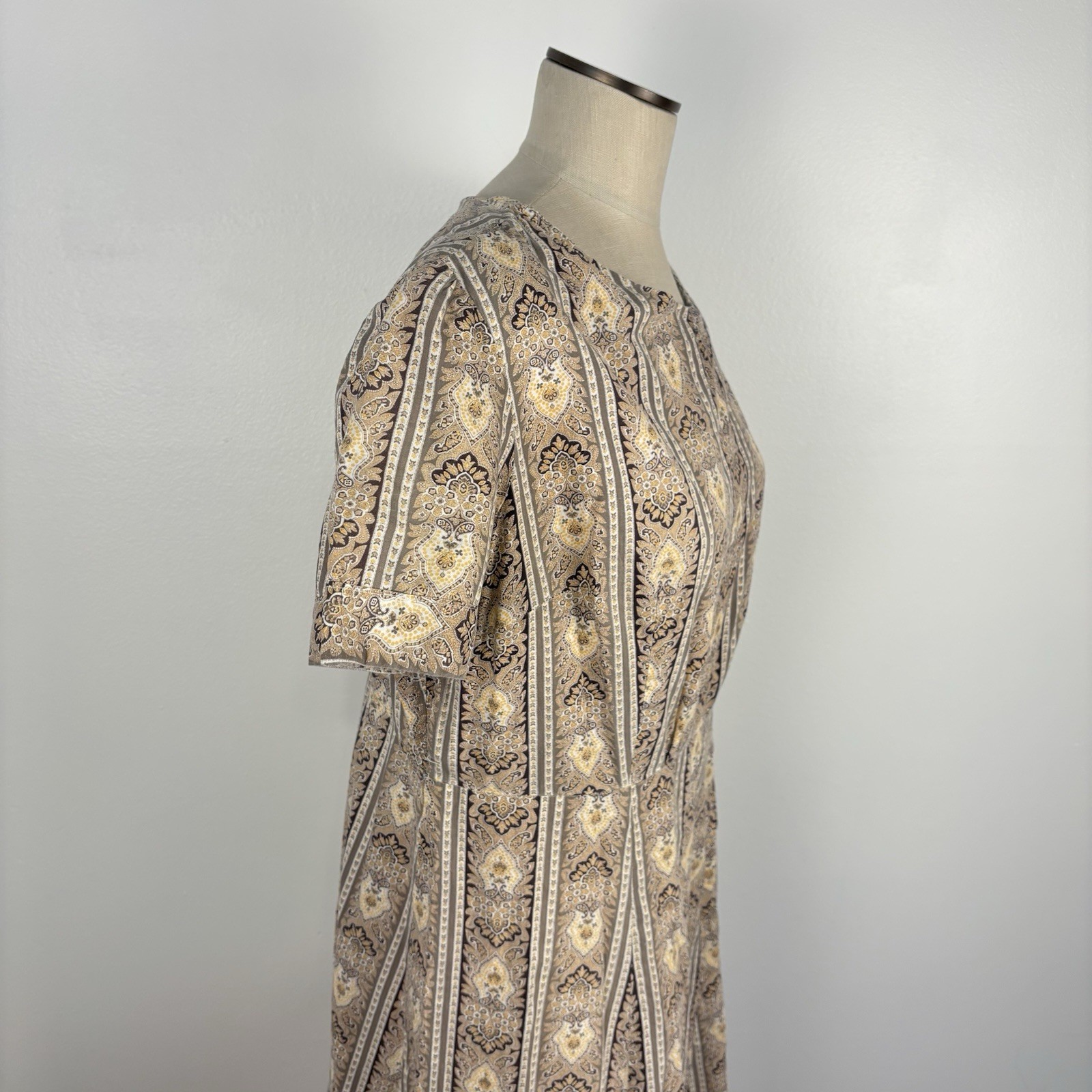 VTG 60s Handmade Paisley Border Print Dress Womens L/XL Mod MCM Boho Earth Tone