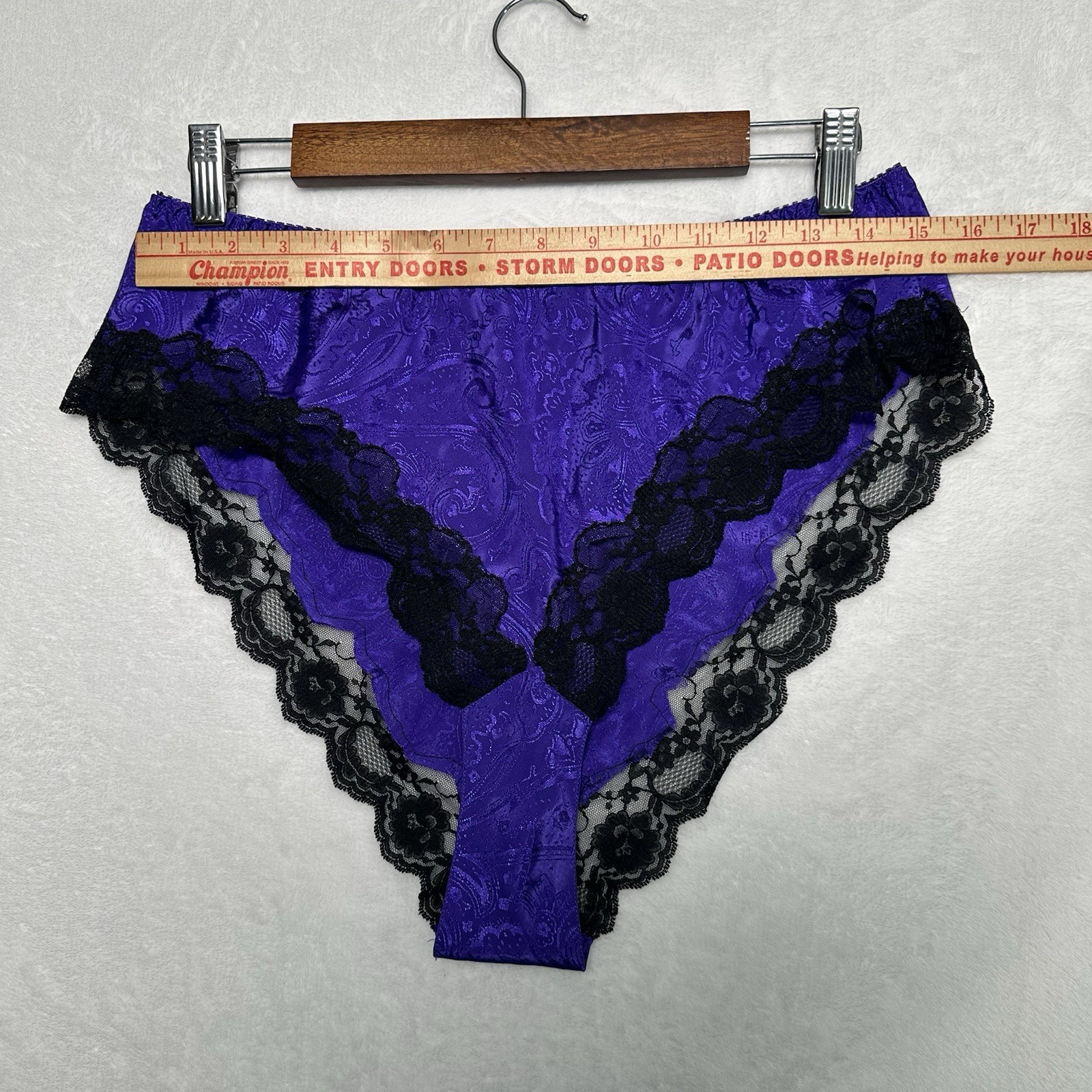 VTG Sedu’ Fine Lingerie Panty French Cut Shiny Paisley Royal Purple Lace Size S