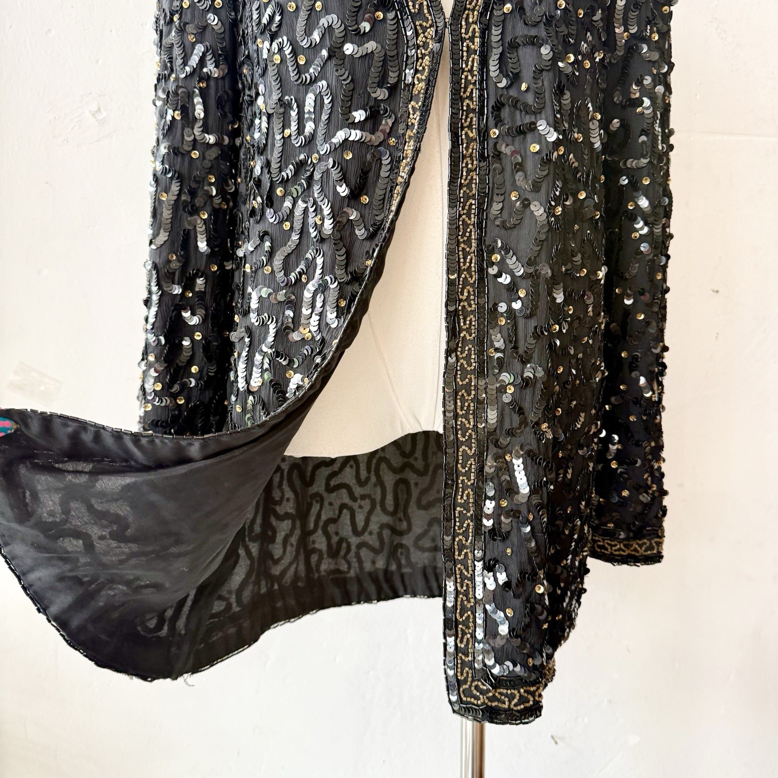 1980’s~1990’s All Silk Beaded & Sequin Jacket By Style works •S/M