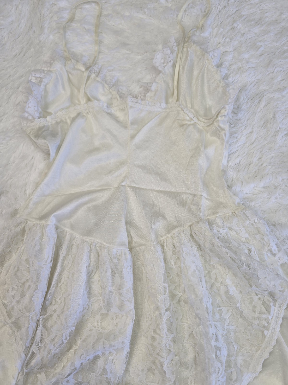 Vintage EUC Lady Cameo Dallas White Satin Bridal Slip Size Small